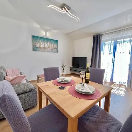Apartmán In 43363