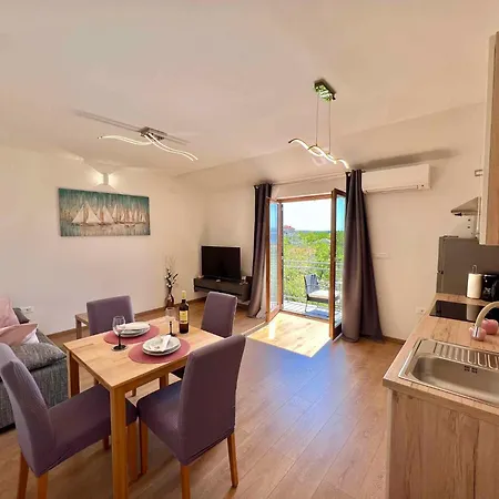 In 43363 Апартаменты Ядраново